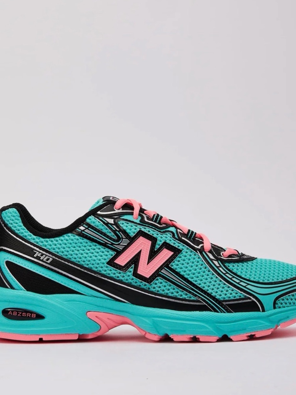 *SOLD*New Balance 740 Athletic Running Sneakers